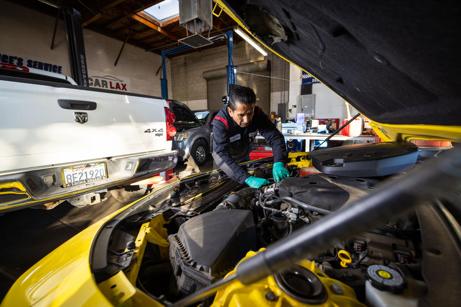 car engine repair service area